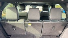 Land Rover Discovery 3.0 D250 R-Dynamic SE 5dr Auto Diesel Station Wagon